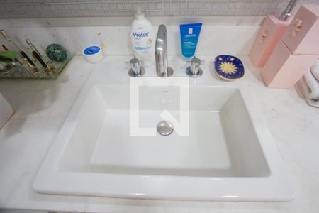 Casa de condomínio à venda com 278m², 4 quartos e 3 vagasPia