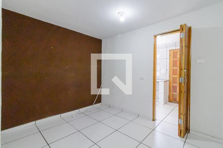 Sala e Quarto de casa para alugar com 1 quarto, 20m² em Vila Brasilina, São Paulo