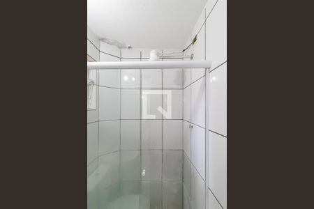 Banheiro de casa para alugar com 1 quarto, 20m² em Vila Brasilina, São Paulo