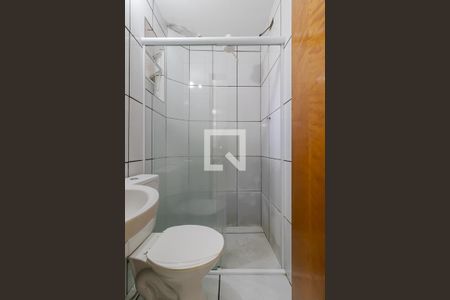 Banheiro de casa para alugar com 1 quarto, 20m² em Vila Brasilina, São Paulo