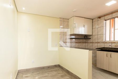 Sala de casa à venda com 1 quarto, 40m² em Parque das Paineiras, São Paulo