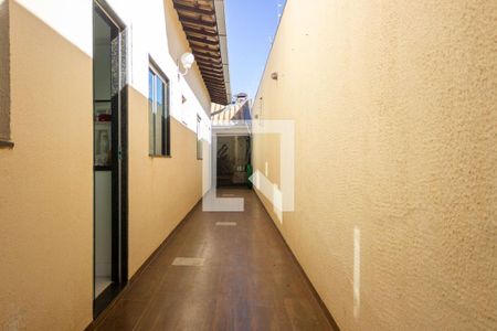 Casa para alugar com 172m², 3 quartos e 3 vagasCorredor