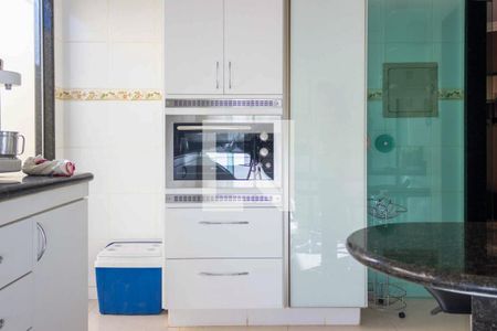 Casa para alugar com 172m², 3 quartos e 3 vagasCozinha