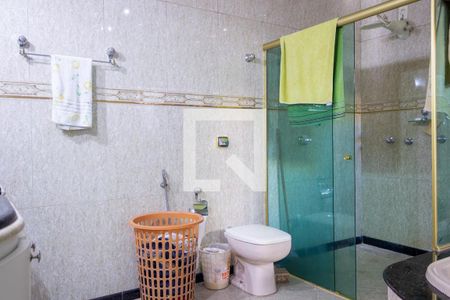 Casa para alugar com 172m², 3 quartos e 3 vagassuíte