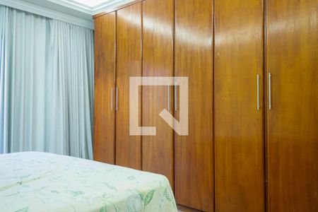 Casa para alugar com 172m², 3 quartos e 3 vagassuíte