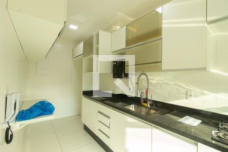 Apartamento à venda com 105m², 3 quartos e 2 vagas Apartamento à venda com 105m², 3 quartos e 2 vagasCozinha