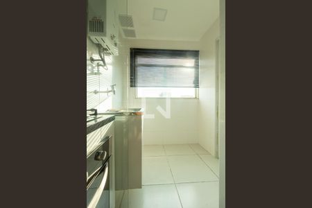 Apartamento à venda com 105m², 3 quartos e 2 vagas Apartamento à venda com 105m², 3 quartos e 2 vagasÁrea de Serviço