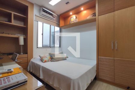 Apartamento à venda com 130m², 3 quartos e 1 vaga Apartamento à venda com 130m², 3 quartos e 1 vagaQuarto 1