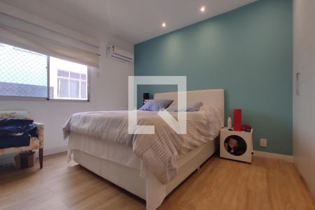 Apartamento à venda com 130m², 3 quartos e 1 vaga Apartamento à venda com 130m², 3 quartos e 1 vagaSuíte