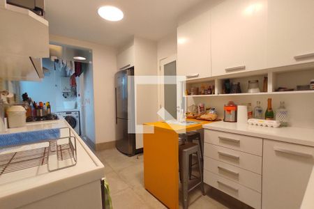 Apartamento à venda com 130m², 3 quartos e 1 vaga Apartamento à venda com 130m², 3 quartos e 1 vagaCozinha