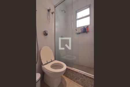 Apartamento à venda com 130m², 3 quartos e 1 vaga Apartamento à venda com 130m², 3 quartos e 1 vagaBanheiro da Suíte