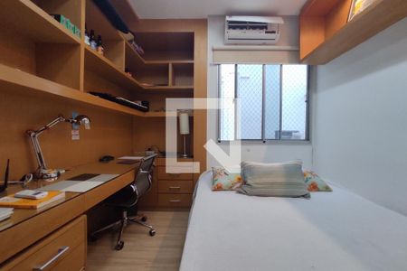 Apartamento à venda com 130m², 3 quartos e 1 vaga Apartamento à venda com 130m², 3 quartos e 1 vagaQuarto 1