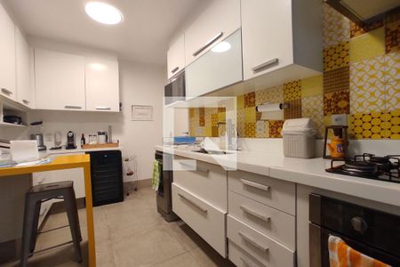 Apartamento à venda com 130m², 3 quartos e 1 vaga Apartamento à venda com 130m², 3 quartos e 1 vagaCozinha