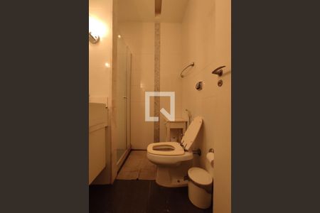 Apartamento à venda com 130m², 3 quartos e 1 vaga Apartamento à venda com 130m², 3 quartos e 1 vagaBanheiro Social