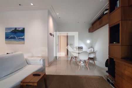Sala de apartamento para alugar com 3 quartos, 130m² em Barra da Tijuca, Rio de Janeiro