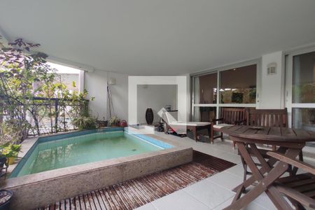 Apartamento à venda com 130m², 3 quartos e 1 vaga Apartamento à venda com 130m², 3 quartos e 1 vagaVaranda Sala