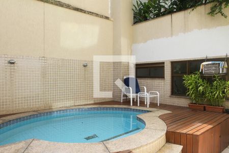Apartamento à venda com 60m², 2 quartos e 1 vaga Apartamento à venda com 60m², 2 quartos e 1 vagaÁrea comum - Piscina