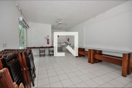 Apartamento para alugar com 50m², 2 quartos e 1 vagaÁrea comum - Salão de festas