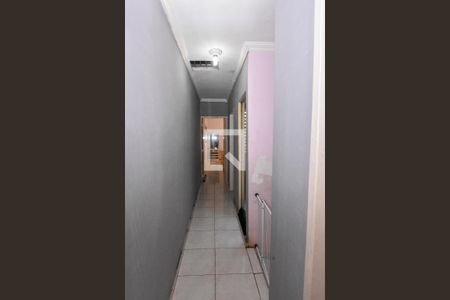 Casa para alugar com 120m², 3 quartos e 4 vagasCorredor