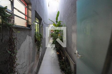 Casa à venda com 204m², 3 quartos e 2 vagas Casa à venda com 204m², 3 quartos e 2 vagasCorredor