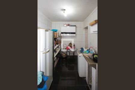 Casa à venda com 204m², 3 quartos e 2 vagas Casa à venda com 204m², 3 quartos e 2 vagasCozinha