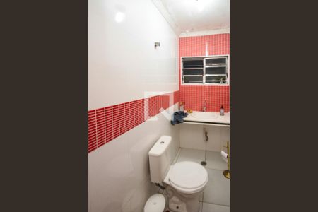 Casa à venda com 204m², 3 quartos e 2 vagas Casa à venda com 204m², 3 quartos e 2 vagasLavabo