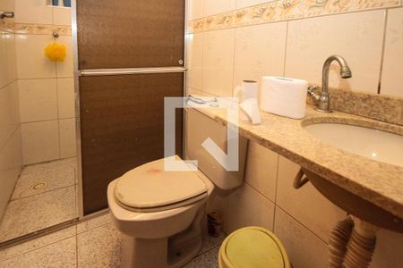 Casa à venda com 204m², 3 quartos e 2 vagas Casa à venda com 204m², 3 quartos e 2 vagasBanheiro