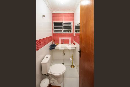 Lavabo de casa à venda com 3 quartos, 204m² em Vila Ivg, São Paulo