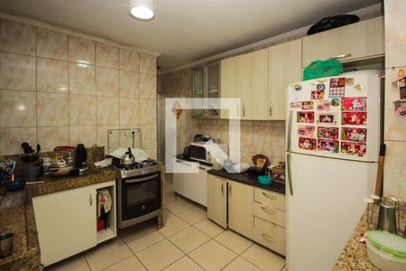 Casa à venda com 204m², 3 quartos e 2 vagas Casa à venda com 204m², 3 quartos e 2 vagasCozinha