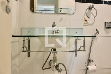 Apartamento para alugar com 80m², 2 quartos e 1 vagaBanheiro Social