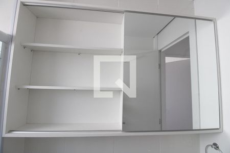 Apartamento para alugar com 44m², 2 quartos e sem vagaDetalhe do Banheiro