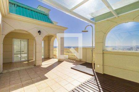 Apartamento à venda com 320m², 3 quartos e 4 vagasCobertura