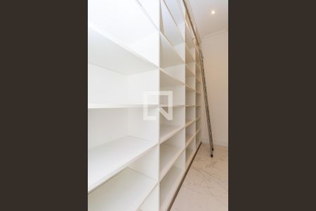 Apartamento à venda com 320m², 3 quartos e 4 vagasDespensa