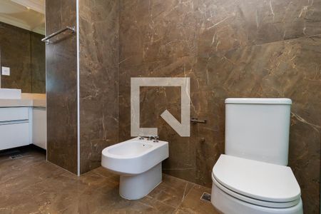 Apartamento à venda com 320m², 3 quartos e 4 vagasBanheiro da Suíte 3