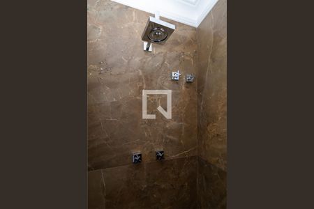 Apartamento à venda com 320m², 3 quartos e 4 vagasBanheiro da Suíte 2