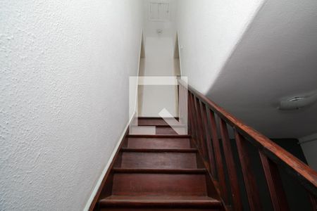 Escada de casa de condomínio à venda com 2 quartos, 100m² em Alto da Mooca, São Paulo