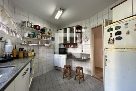 Apartamento à venda com 110m², 2 quartos e 2 vagas Apartamento à venda com 110m², 2 quartos e 2 vagasCozinha