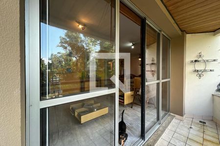 Apartamento à venda com 110m², 2 quartos e 2 vagas Apartamento à venda com 110m², 2 quartos e 2 vagasSacada