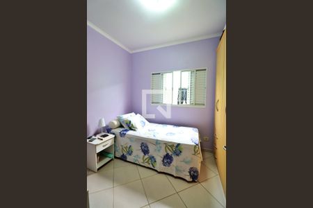 Casa à venda com 170m², 2 quartos e 2 vagasQuarto 