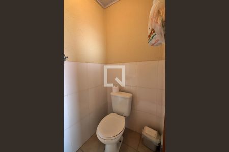 Casa à venda com 170m², 2 quartos e 2 vagasLavabo
