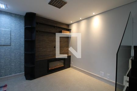 Sala de casa de condomínio à venda com 2 quartos, 92m² em Santo Amaro, São Paulo