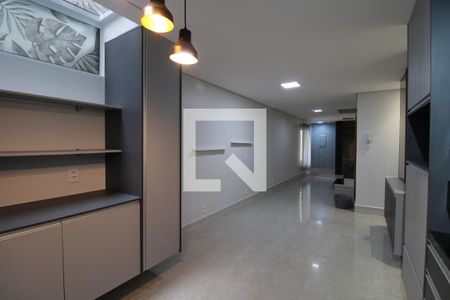 Sala de casa de condomínio à venda com 2 quartos, 92m² em Santo Amaro, São Paulo