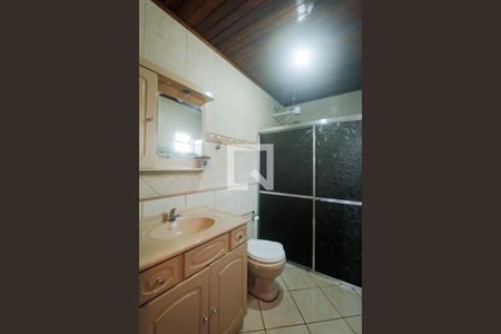 Banheiro de casa à venda com 4 quartos, 300m² em Rubem Berta, Porto Alegre