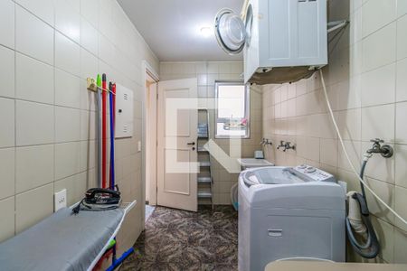 Casa de condomínio à venda com 330m², 4 quartos e 4 vagasÁrea de Serviço