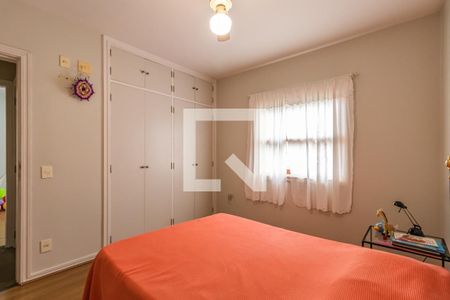 Casa de condomínio à venda com 330m², 4 quartos e 4 vagasQuarto 1