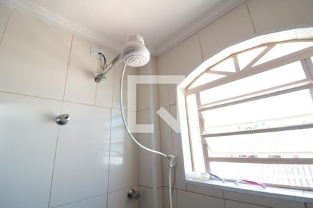 Casa à venda com 150m², 4 quartos e 3 vagasBanheiro Social - chuveiro