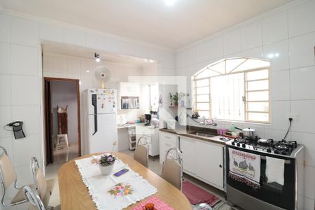 Casa à venda com 150m², 4 quartos e 3 vagasCozinha