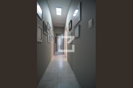 Casa à venda com 521m², 8 quartos e 8 vagasCorredor