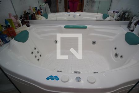 Casa à venda com 521m², 8 quartos e 8 vagasQuarto Suíte -Master -Banheiro suite 1-Banheira