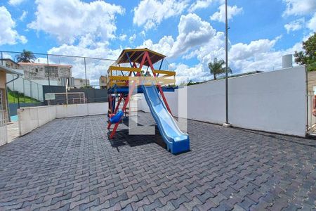 Apartamento à venda com 74m², 3 quartos e 2 vagasÁrea comum - Playground